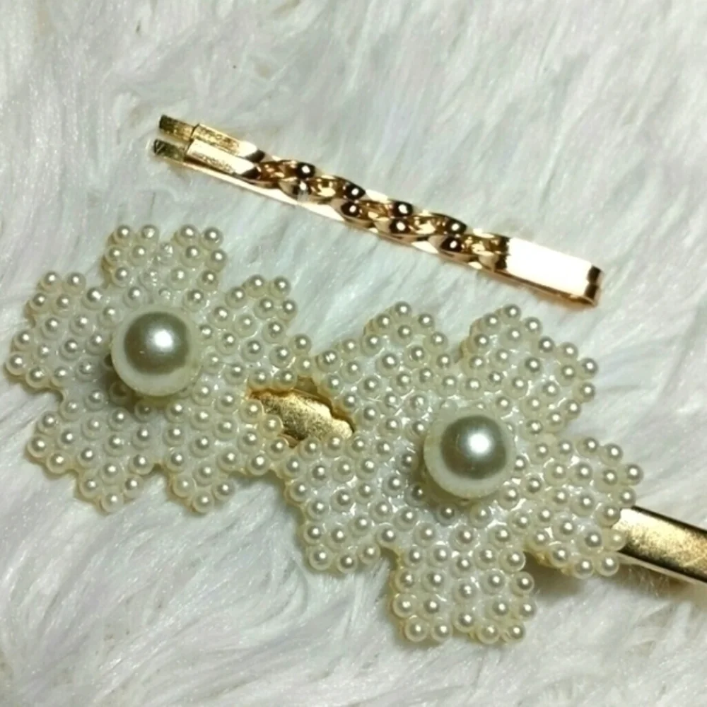 Vintage Golden Pearly Hair Clip Set
